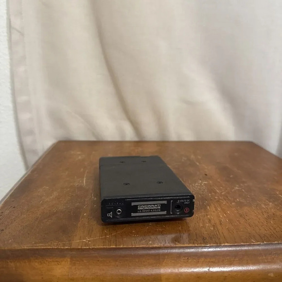 Vintage Passport Radar Detector By Cincinnati Microwave Powers On!! - Picture 2 of 9